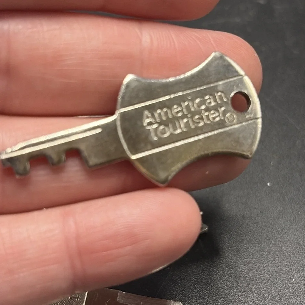 Lot Of 5 Vintage Samsonite/American Tourister Luggage Keys 170S/ Key Lot Bundle